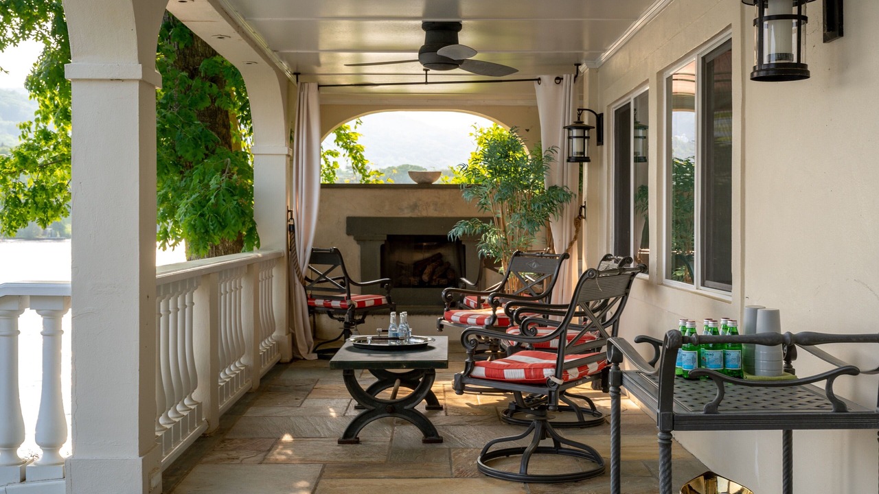 Photo of Livingroom in New Fairfield