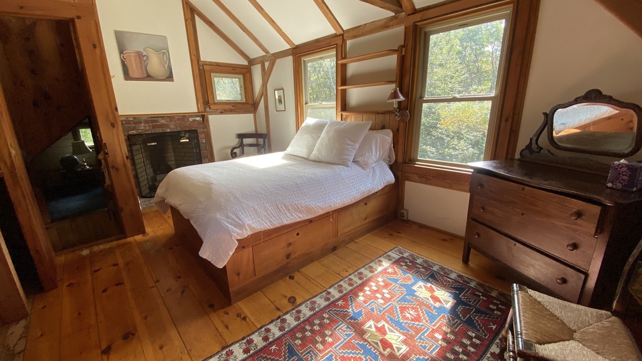 Photo of Bedroom in West Tisbury
