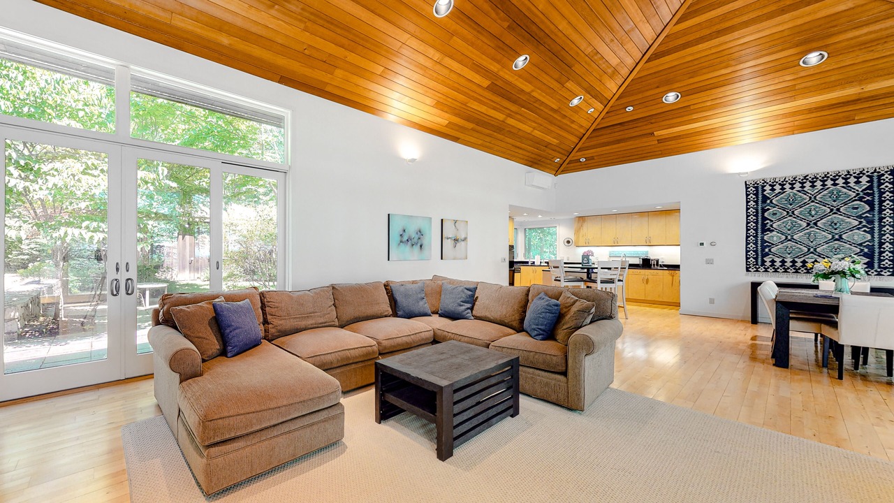 Photo of Livingroom in Kittery Point