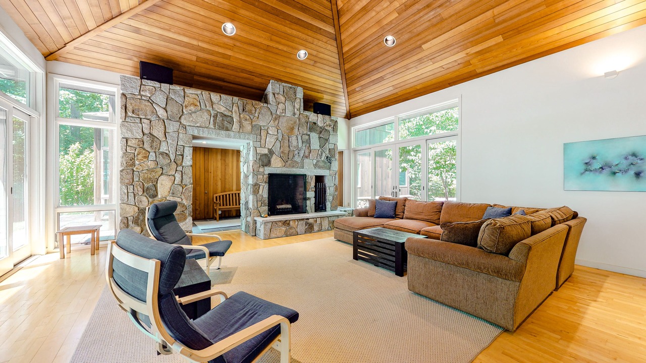 Photo of Livingroom in Kittery Point