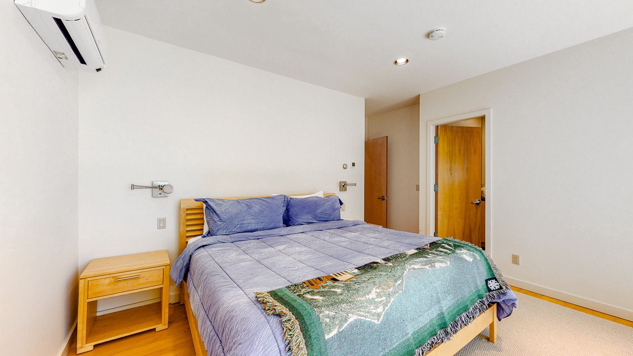 Photo of Bedroom in Kittery Point