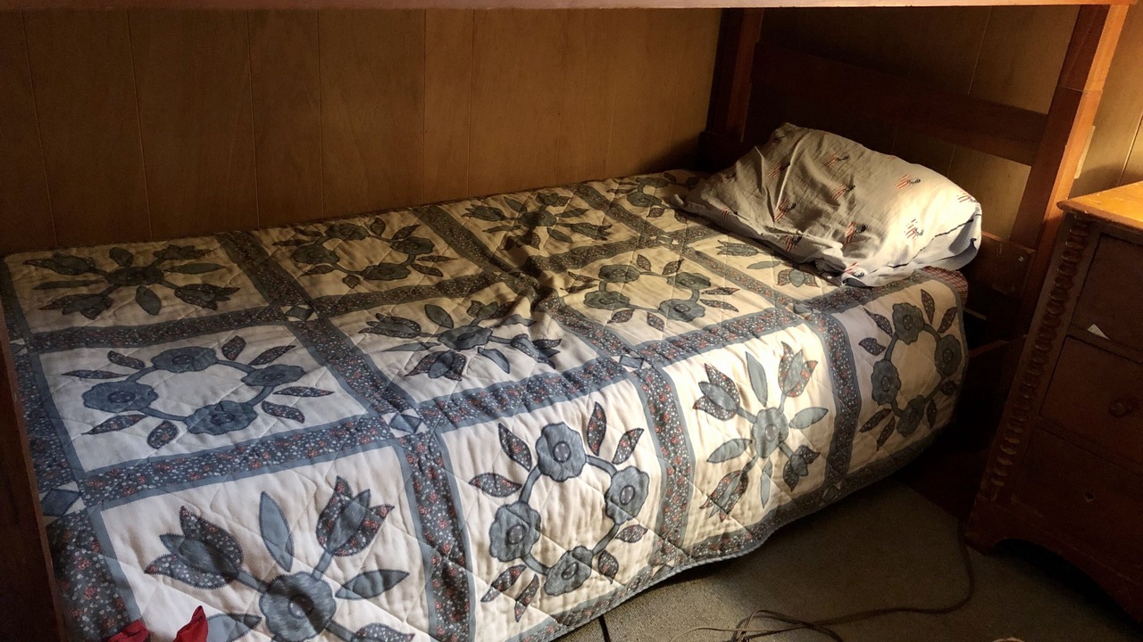 Photo of Bedroom in Moultonborough