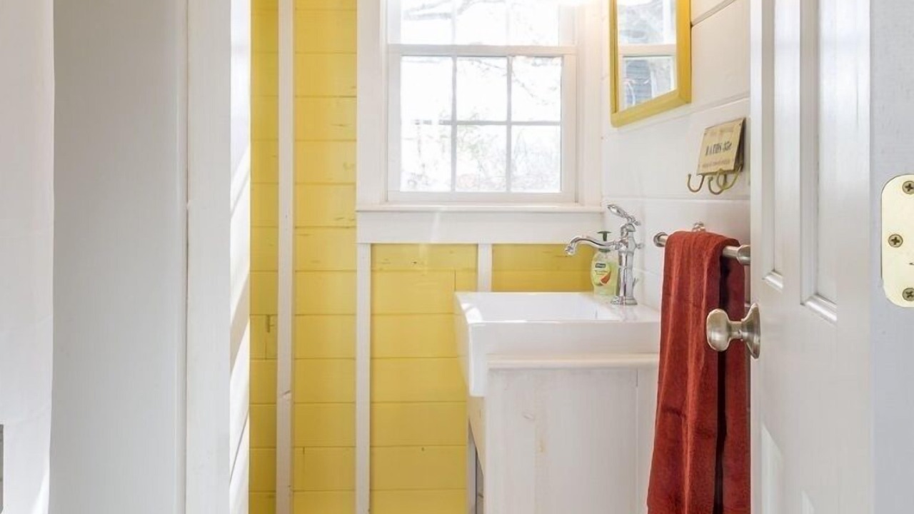 Photo of Bathroom in Chatham