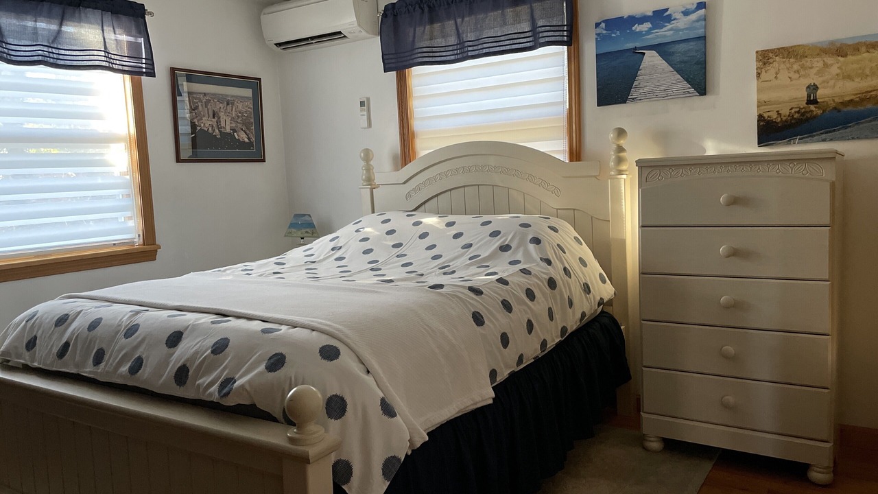 Photo of Bedroom in Tisbury