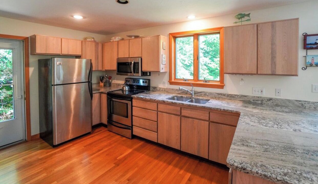 Photo of Kitchen in Tisbury