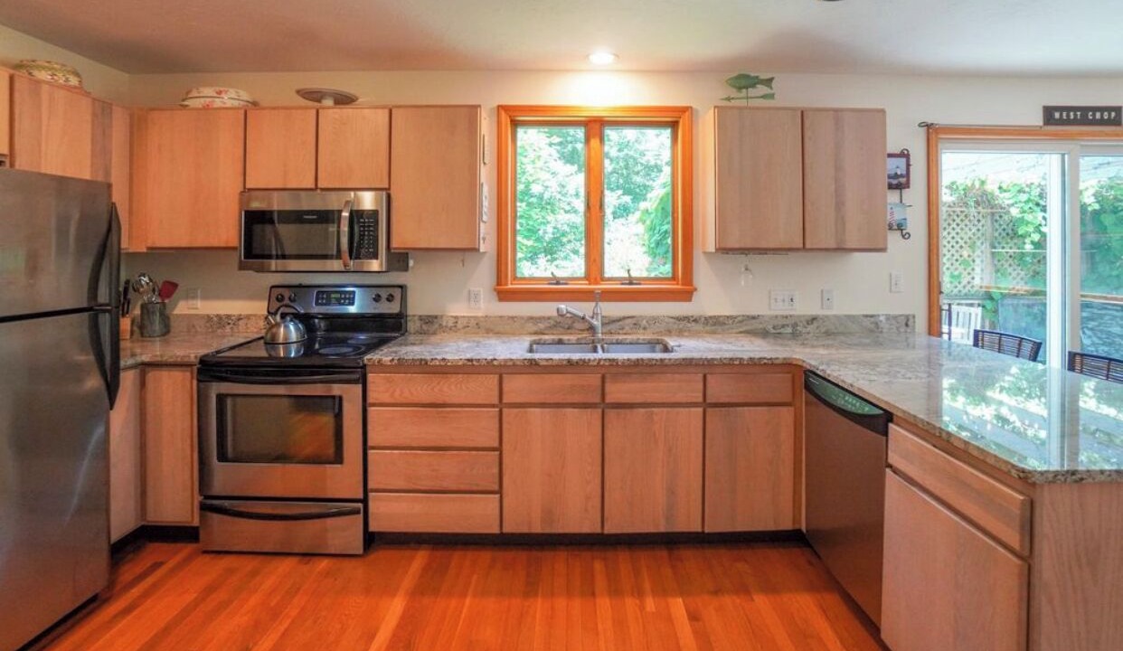 Photo of Kitchen in Tisbury
