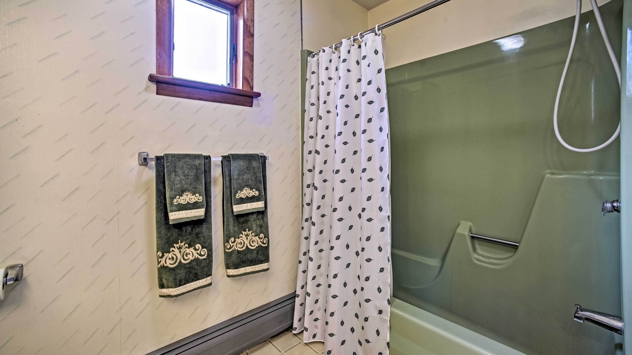 Photo of Bathroom in Lanesborough