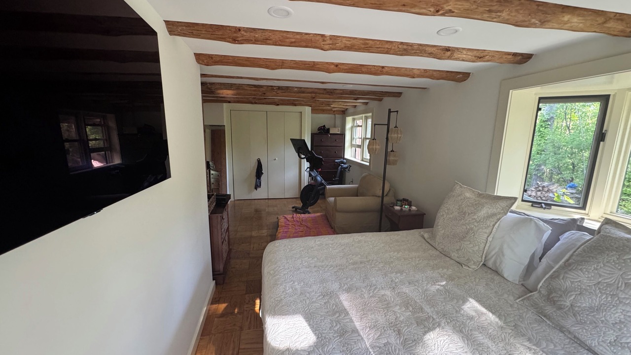 Photo of Bedroom in West Stockbridge