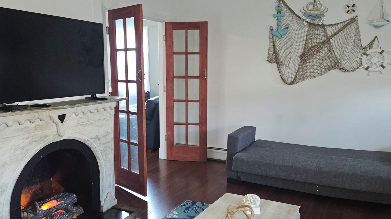 Photo of Livingroom in Long Branch