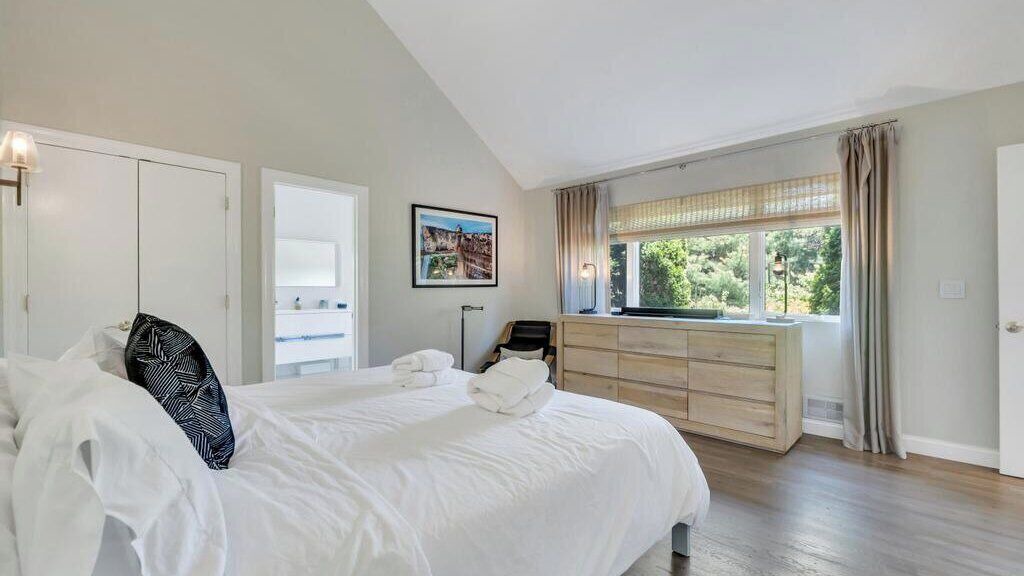 Photo of Bedroom in Shinnecock Hills