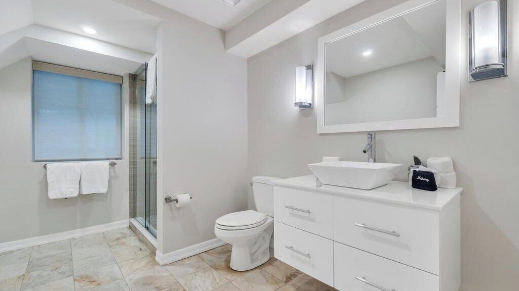 Photo of Bathroom in Shinnecock Hills