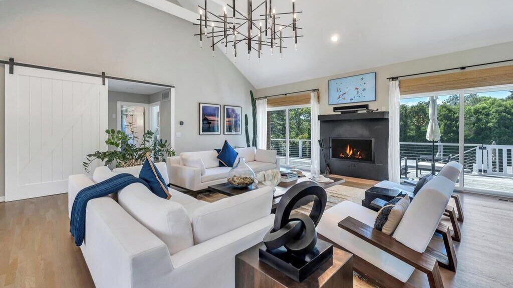 Photo of Livingroom in Shinnecock Hills