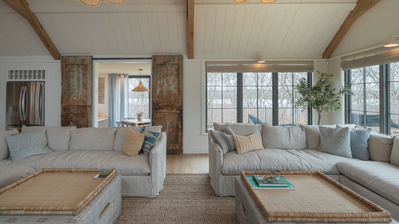 Photo of Livingroom in West Tisbury
