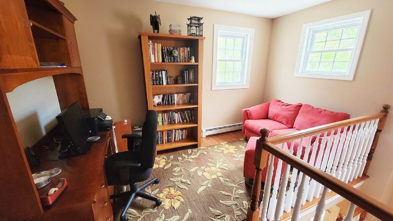Photo of Livingroom in East Harwich