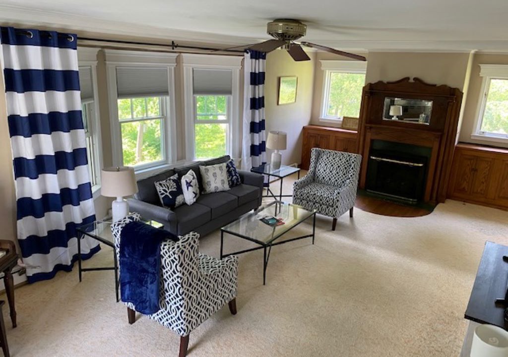 Photo of Livingroom in Mystic