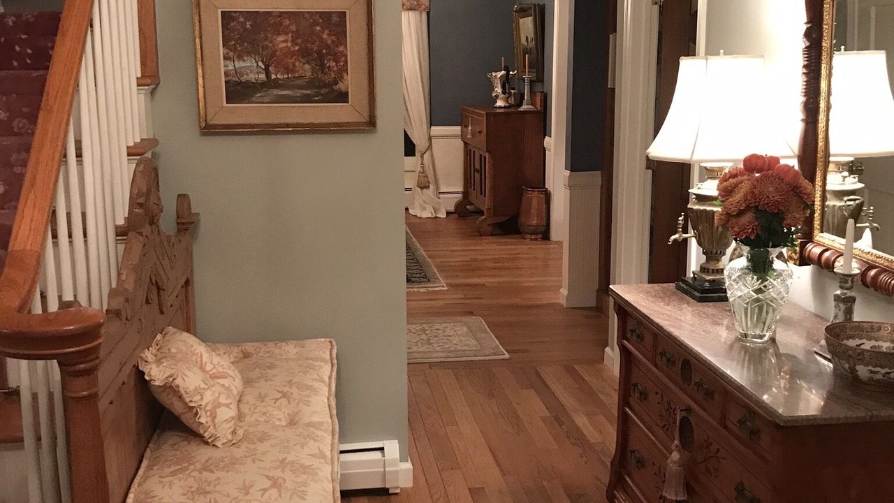 Photo of Livingroom in Manchester Center