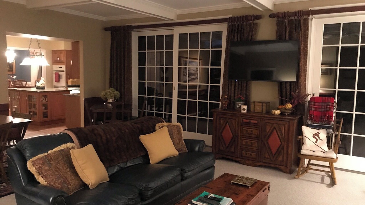 Photo of Livingroom in Manchester Center