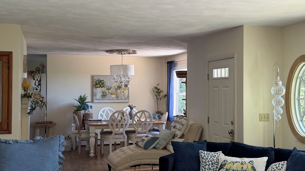 Photo of Livingroom in Charlestown
