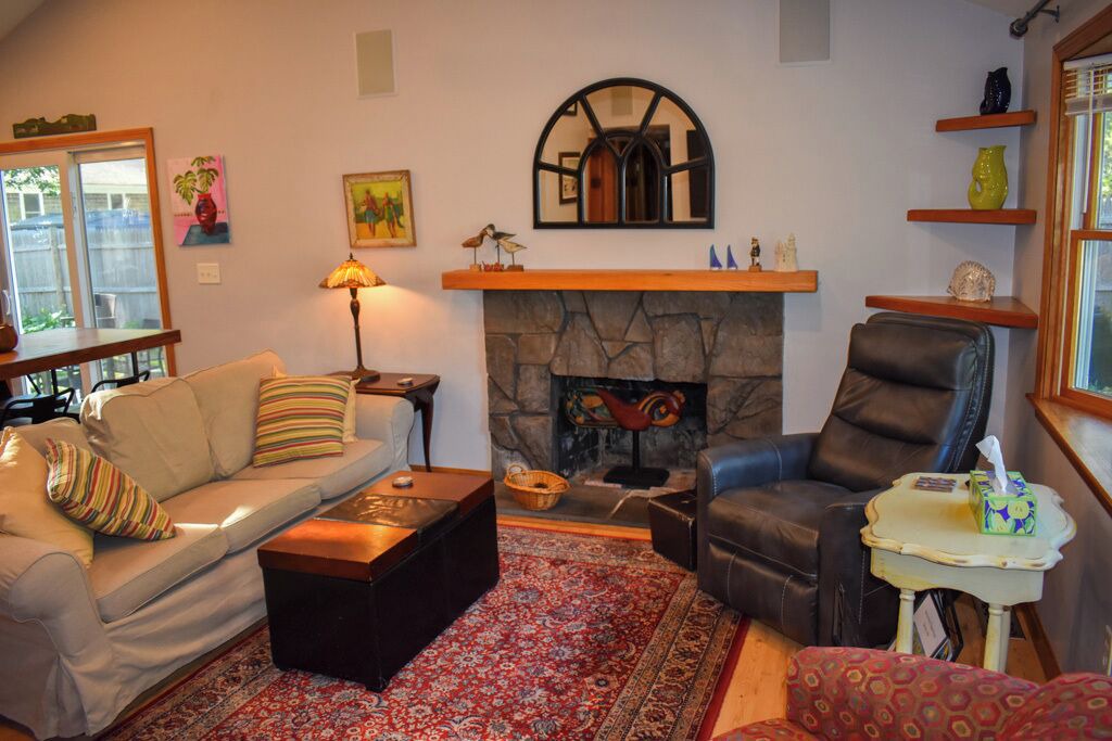 Photo of Livingroom in Dennis