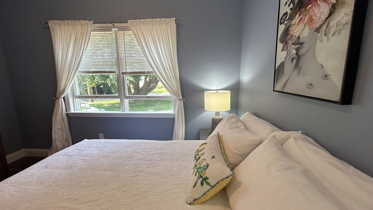 Photo of Bedroom in Easton's Point