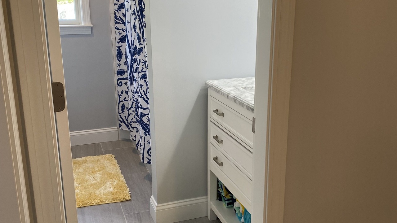 Photo of Bathroom in Easton's Point