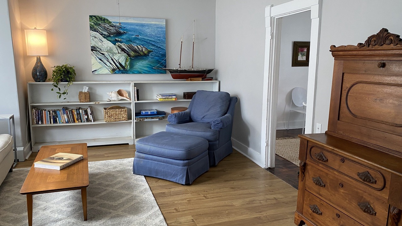 Photo of Livingroom in Jamestown