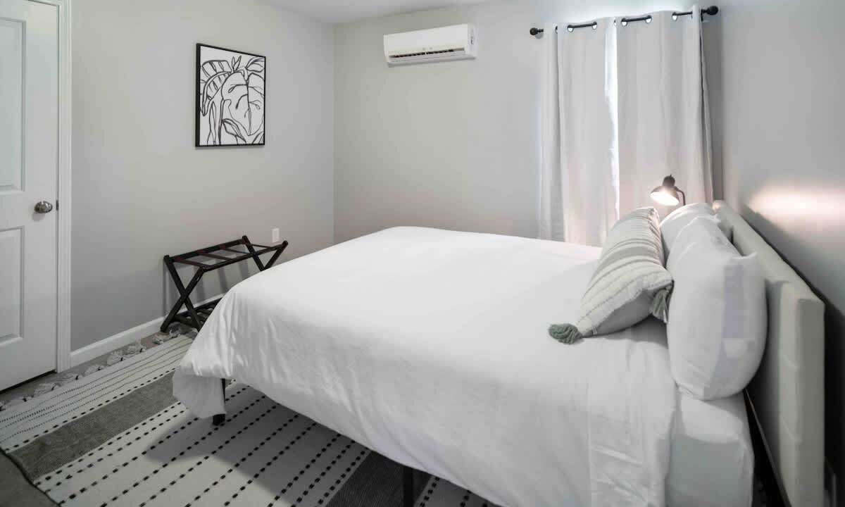 Photo of Bedroom in Ithaca