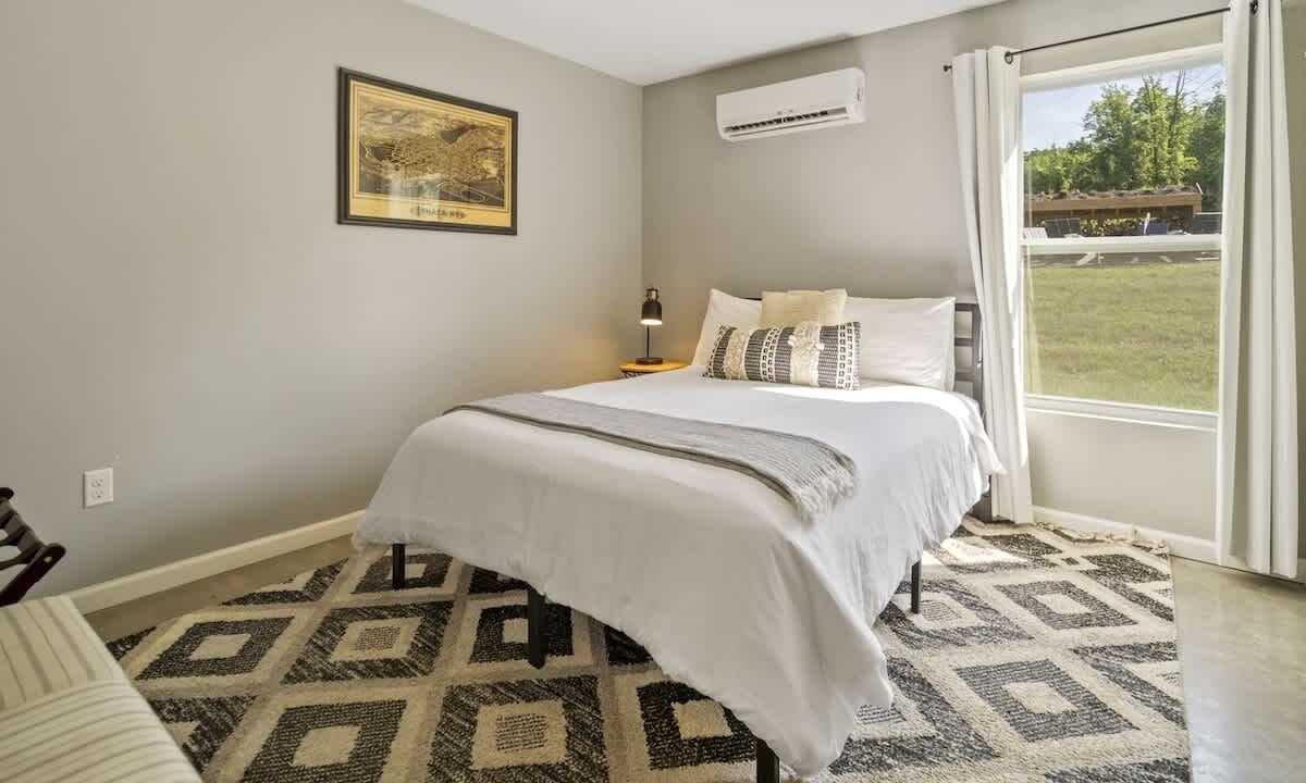 Photo of Bedroom in Ithaca