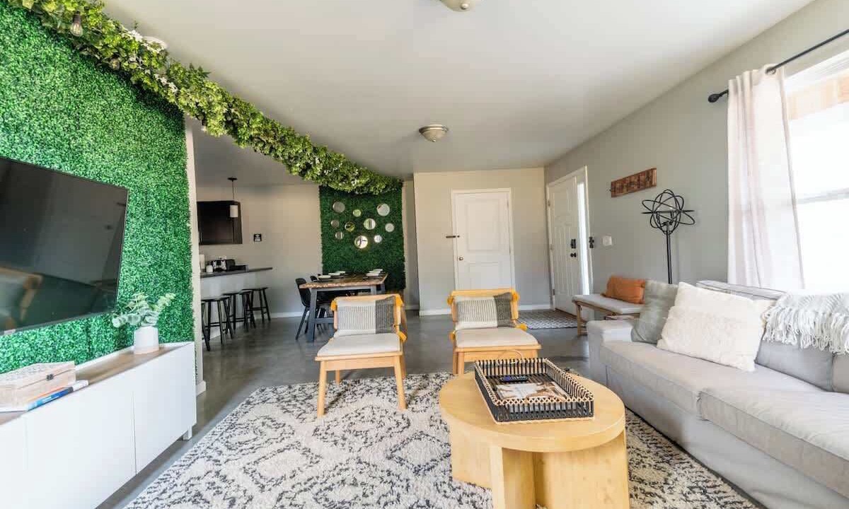 Photo of Livingroom in Ithaca