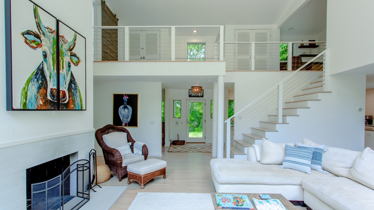 Photo of Livingroom in Chilmark