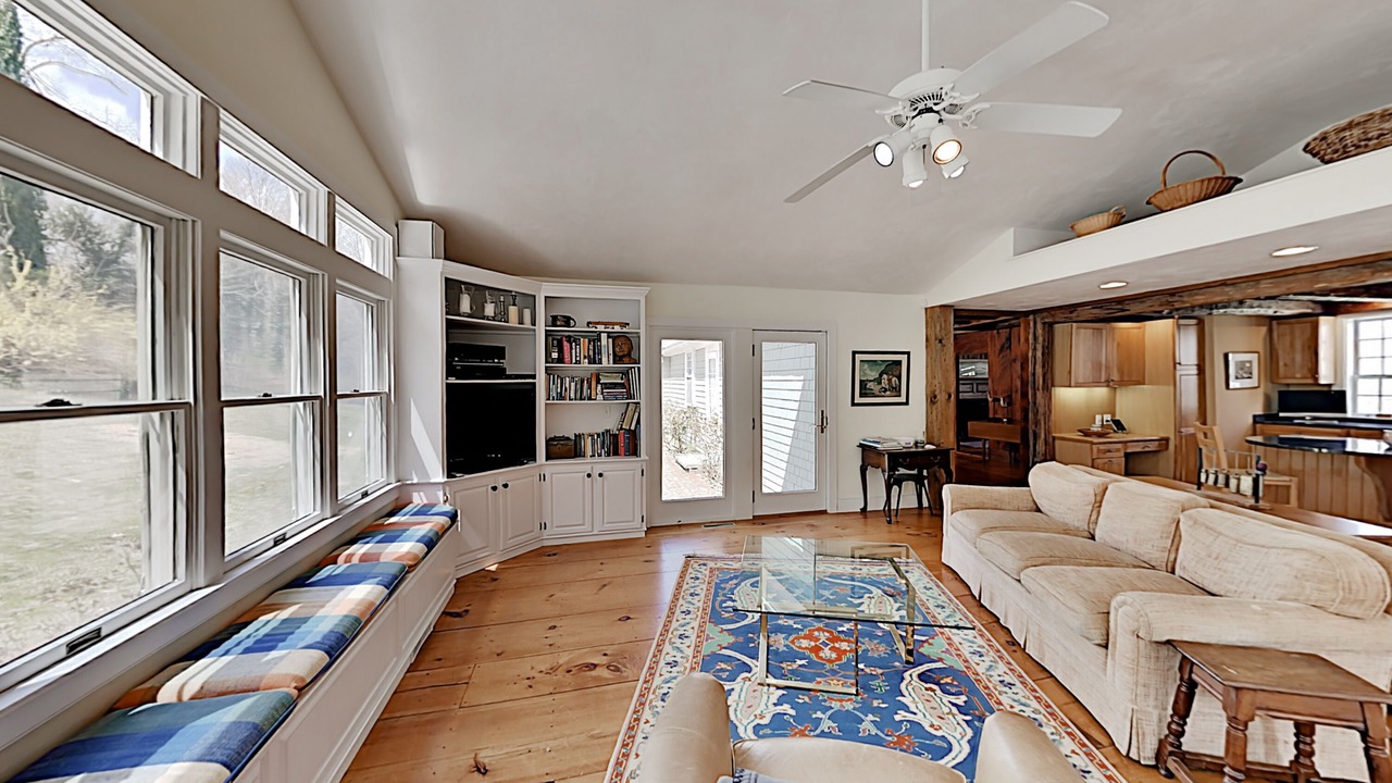 Photo of Livingroom in East Dennis