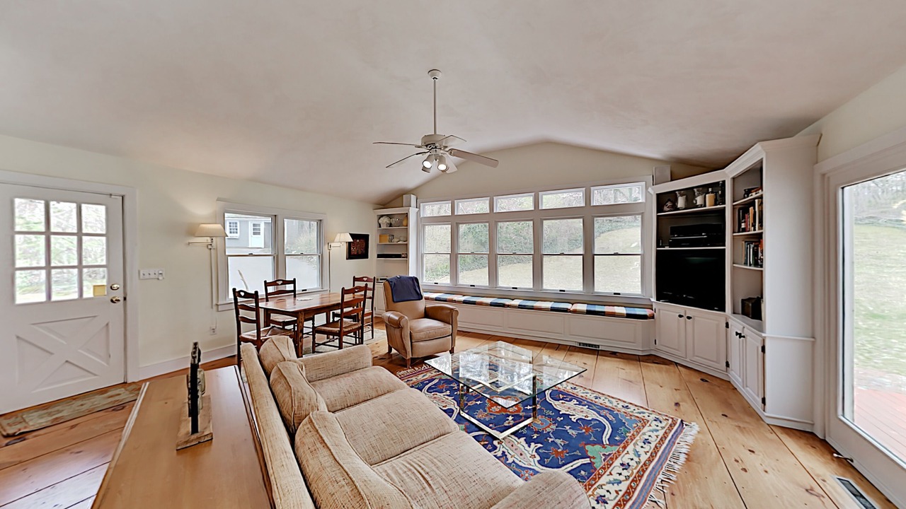 Photo of Livingroom in East Dennis