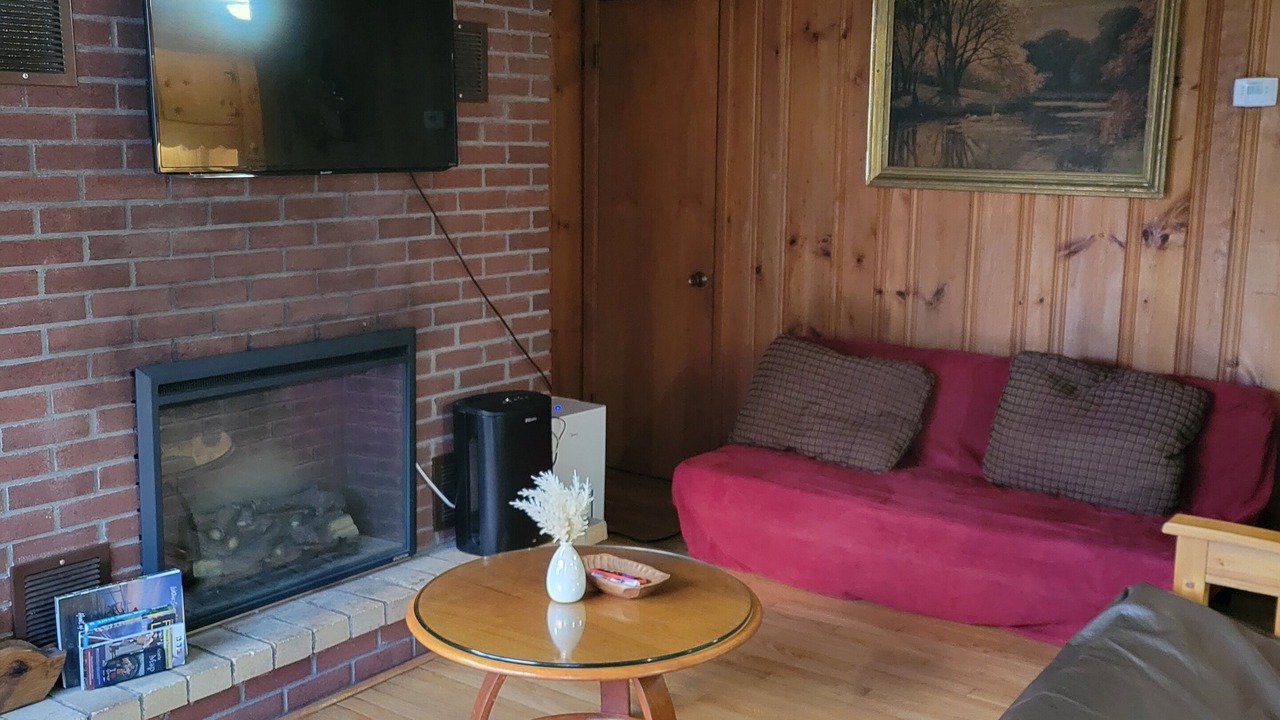Photo of Livingroom in Northwest Ithaca