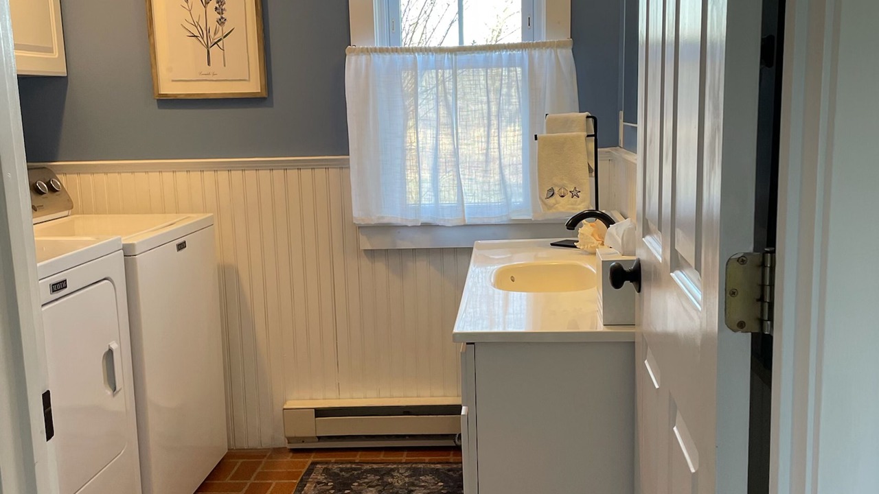 Photo of Bathroom in Old Lyme