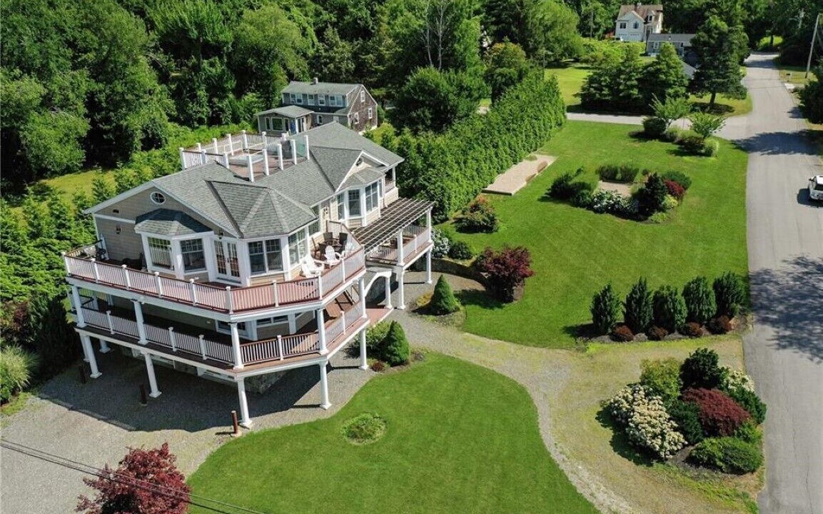 Photo of Outdoor in Jamestown Shores