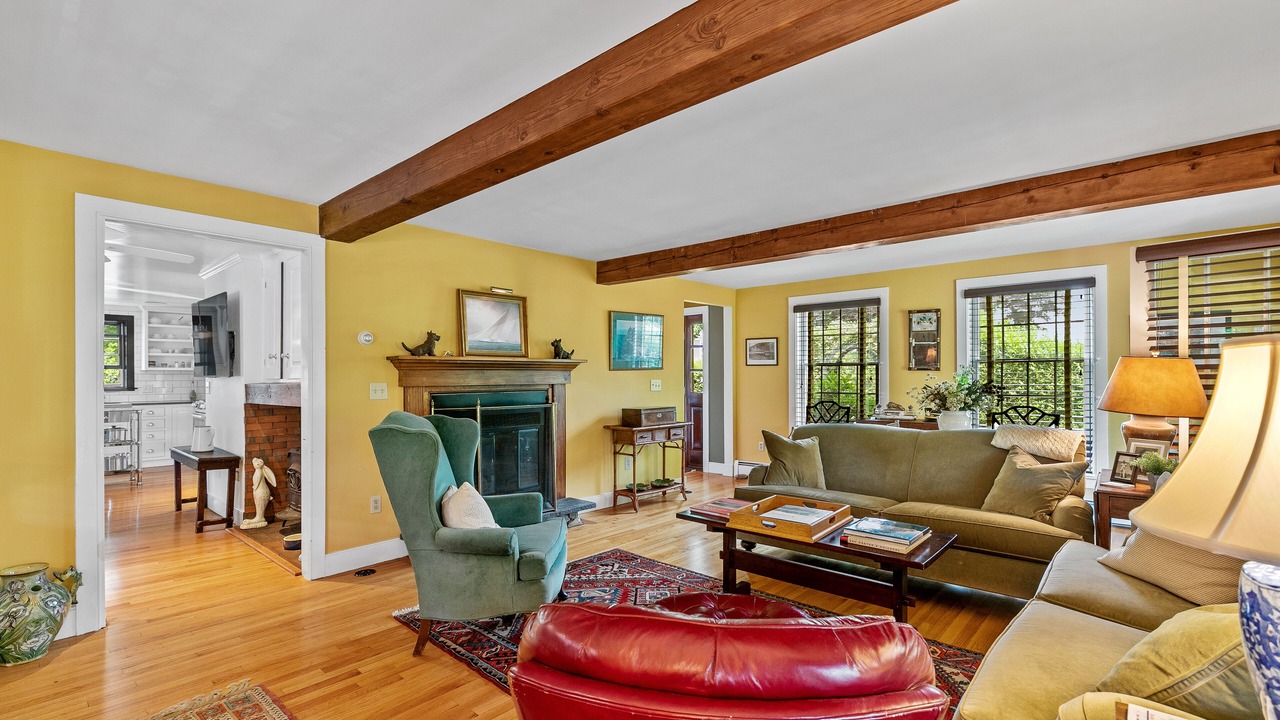 Photo of Livingroom in Fifth Ward