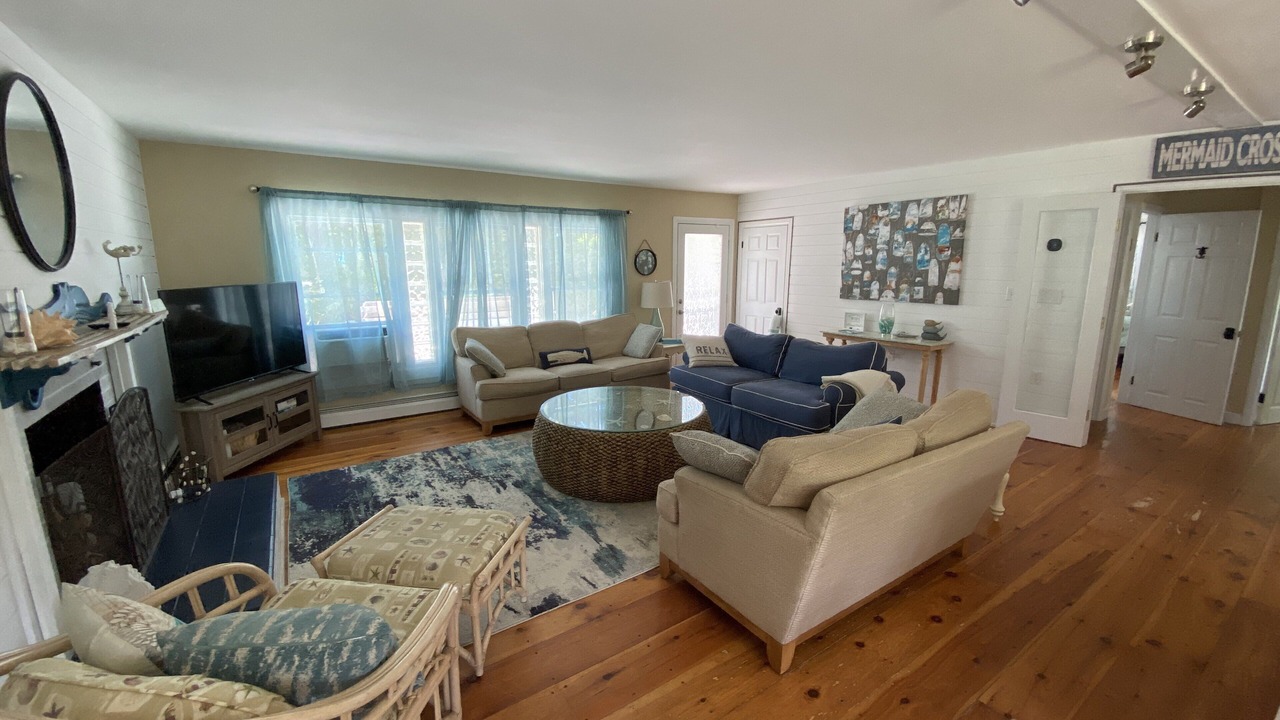 Photo of Livingroom in South Dennis