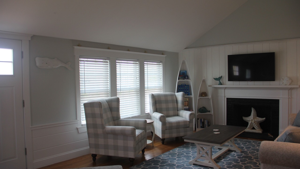 Photo of Livingroom in West Yarmouth