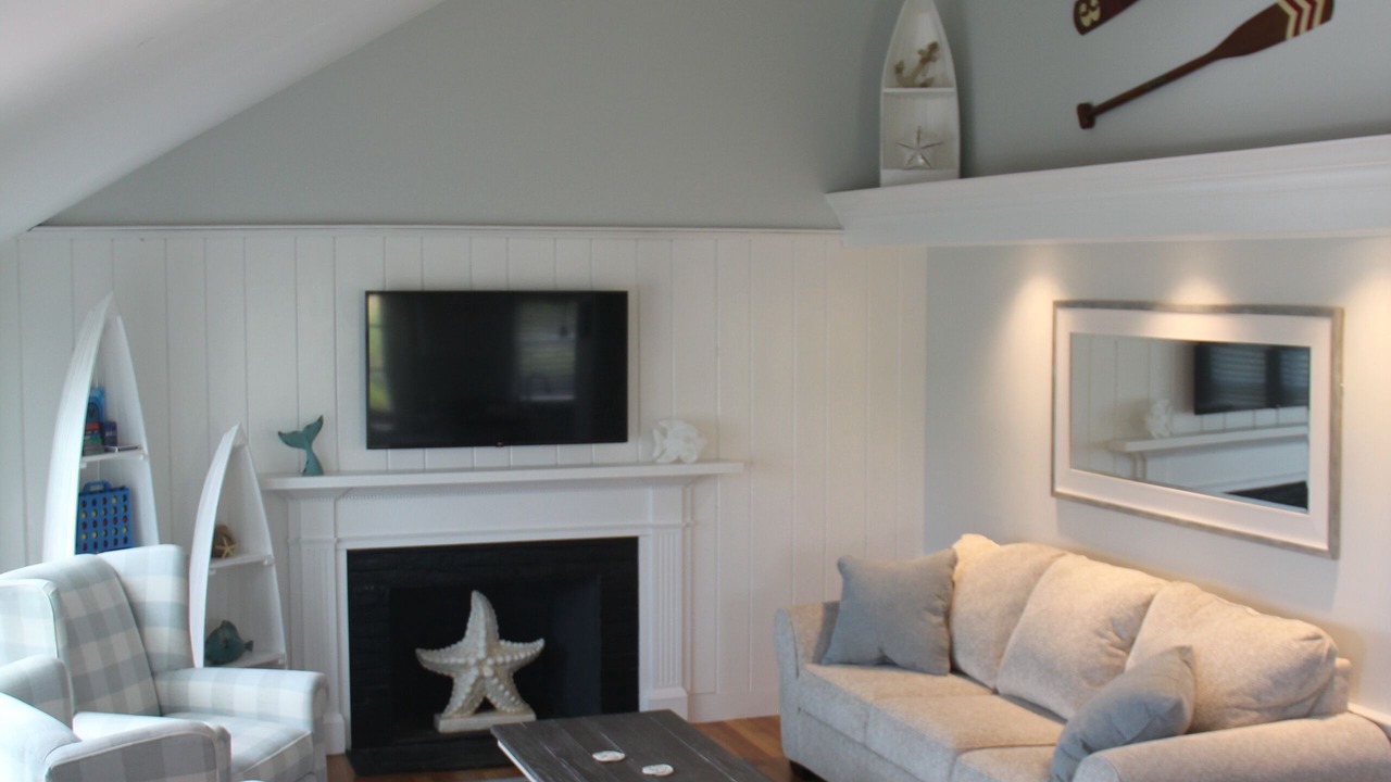 Photo of Livingroom in West Yarmouth