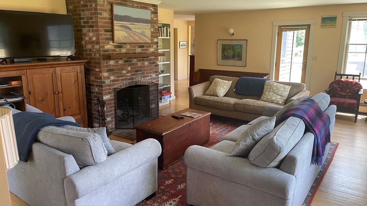 Photo of Livingroom in West Tisbury