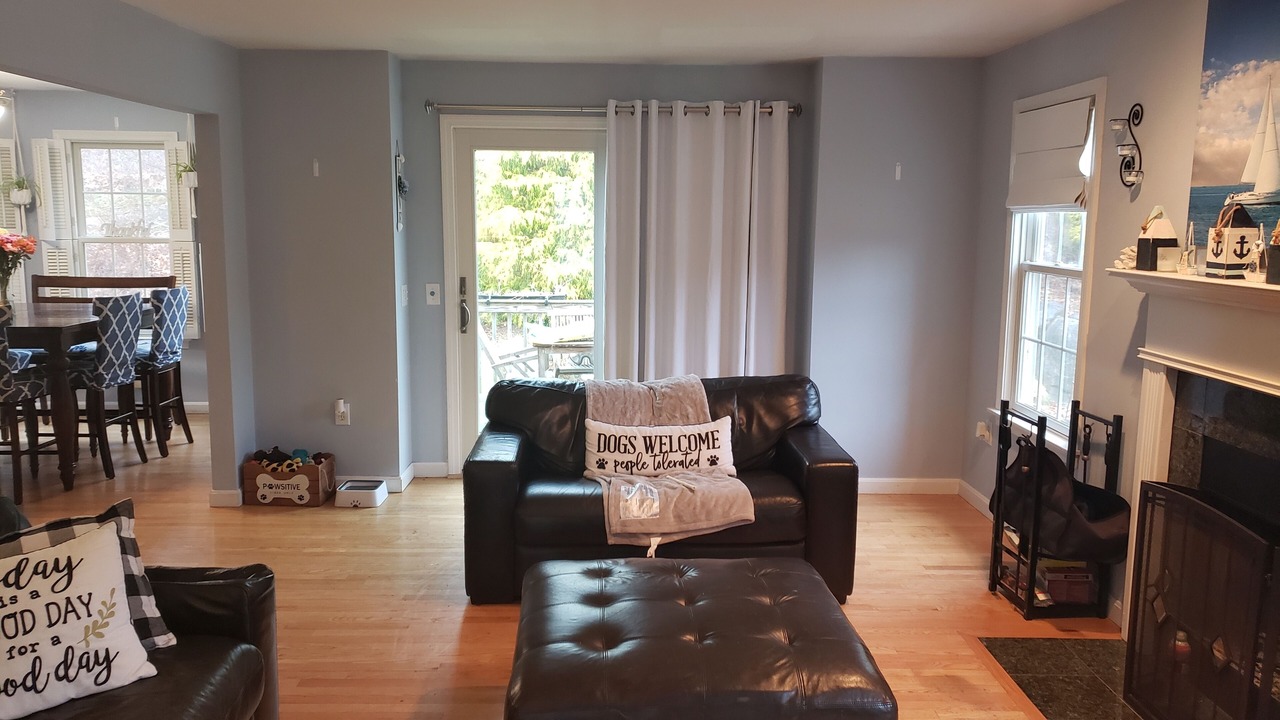 Photo of Livingroom in Westerly