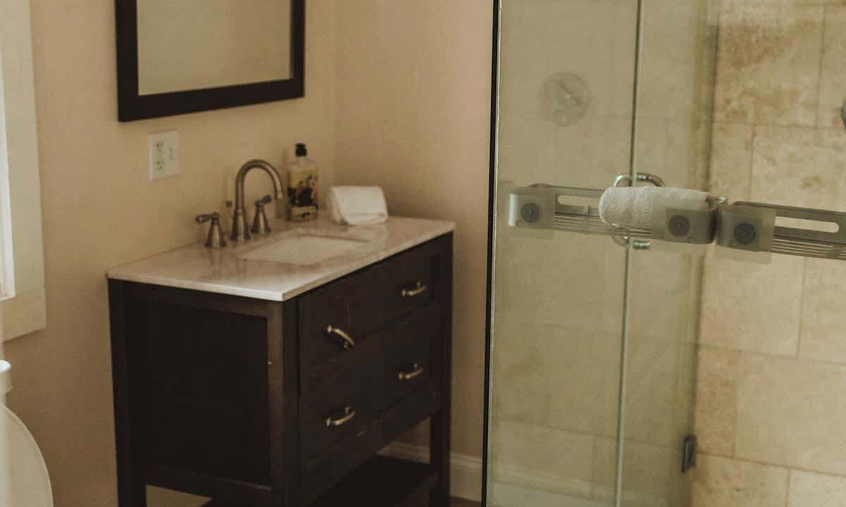 Photo of Bathroom in Fifth Ward
