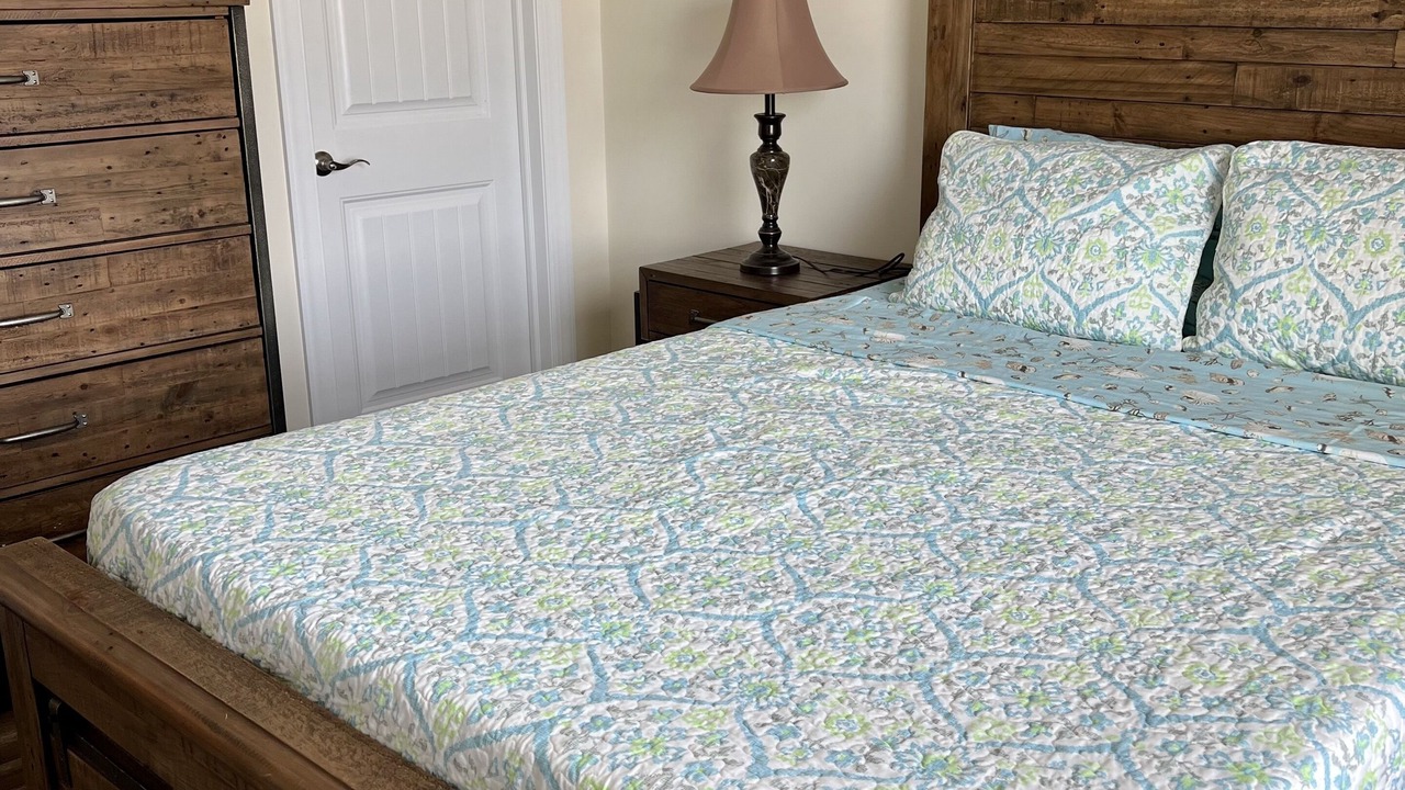 Photo of Bedroom in Seaside Heights
