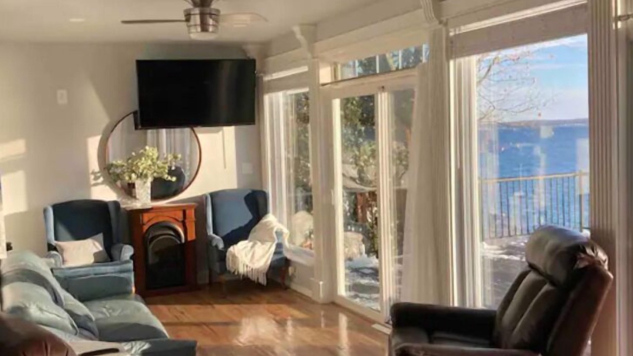 Photo of Livingroom in Town of Torrey