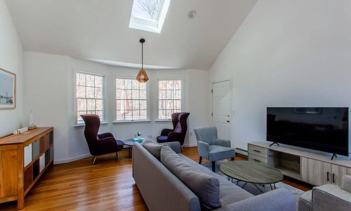 Photo of Livingroom in East Harwich