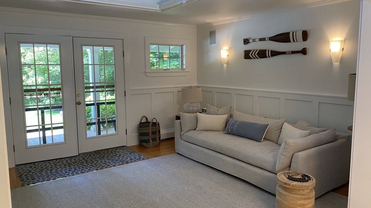 Photo of Livingroom in Oak Bluffs