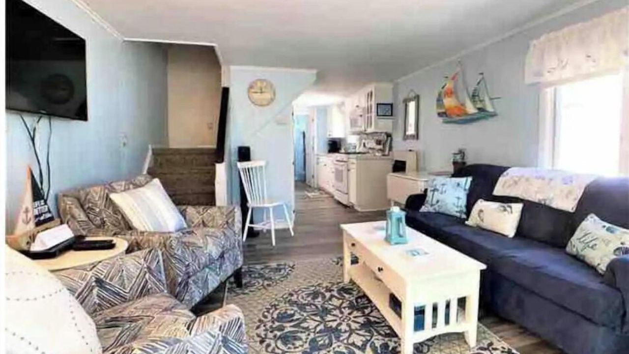 Photo of Livingroom in Ashville