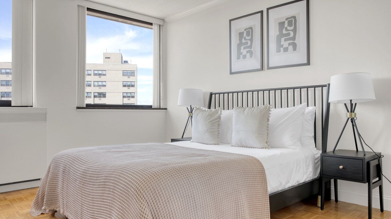 Photo of Bedroom in Fenway–Kenmore