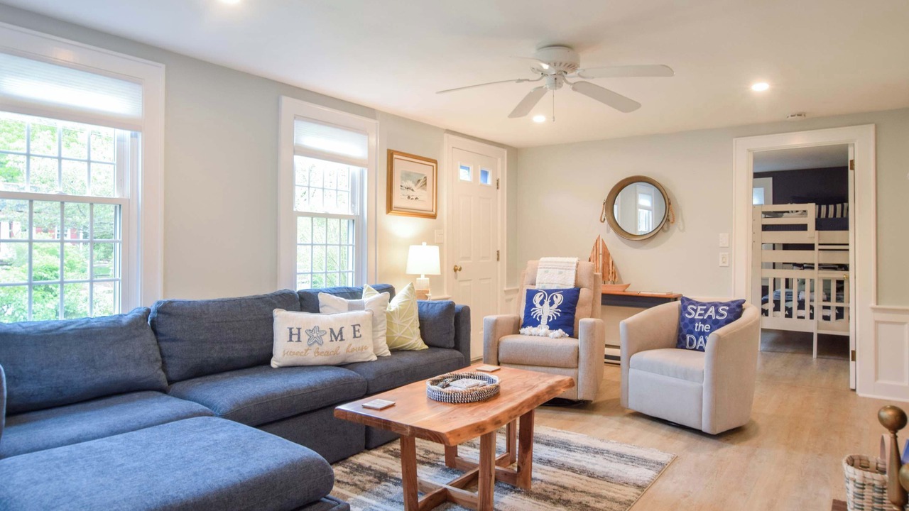 Photo of Livingroom in Bass River