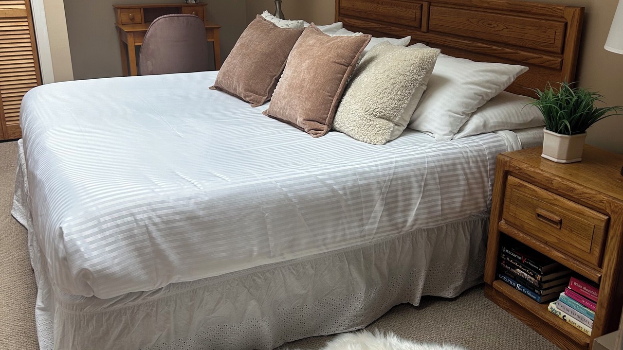 Photo of Bedroom in Bartlett